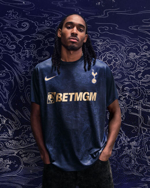 Spurs Nike Adult Lunar New Year Pre-Match Top