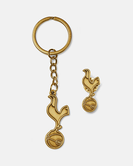 Spurs Antique Gold Crest Keyring & Pin Badge