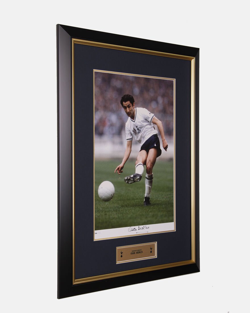 Spurs Signed Ossie Ardiles 1981 FA Cup Photo