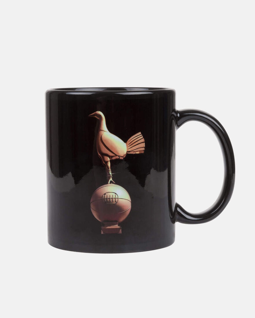 Spurs Gold Crest On Black Mug
