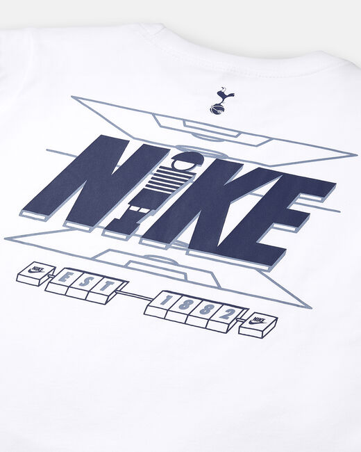 Spurs Nike Youth Size XL White Play T-Shirt 2025/26