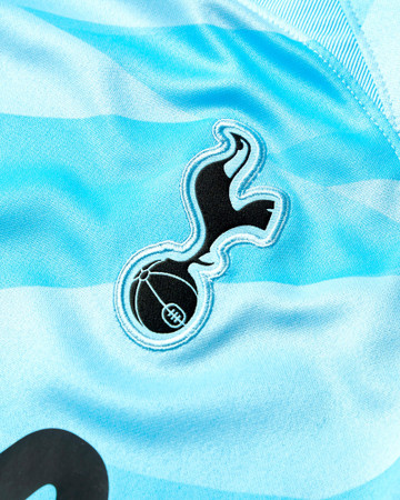 Tottenham Hotspur 2023/24 Stadium Home Big Kids' Nike Dri-FIT Soccer  Jersey.